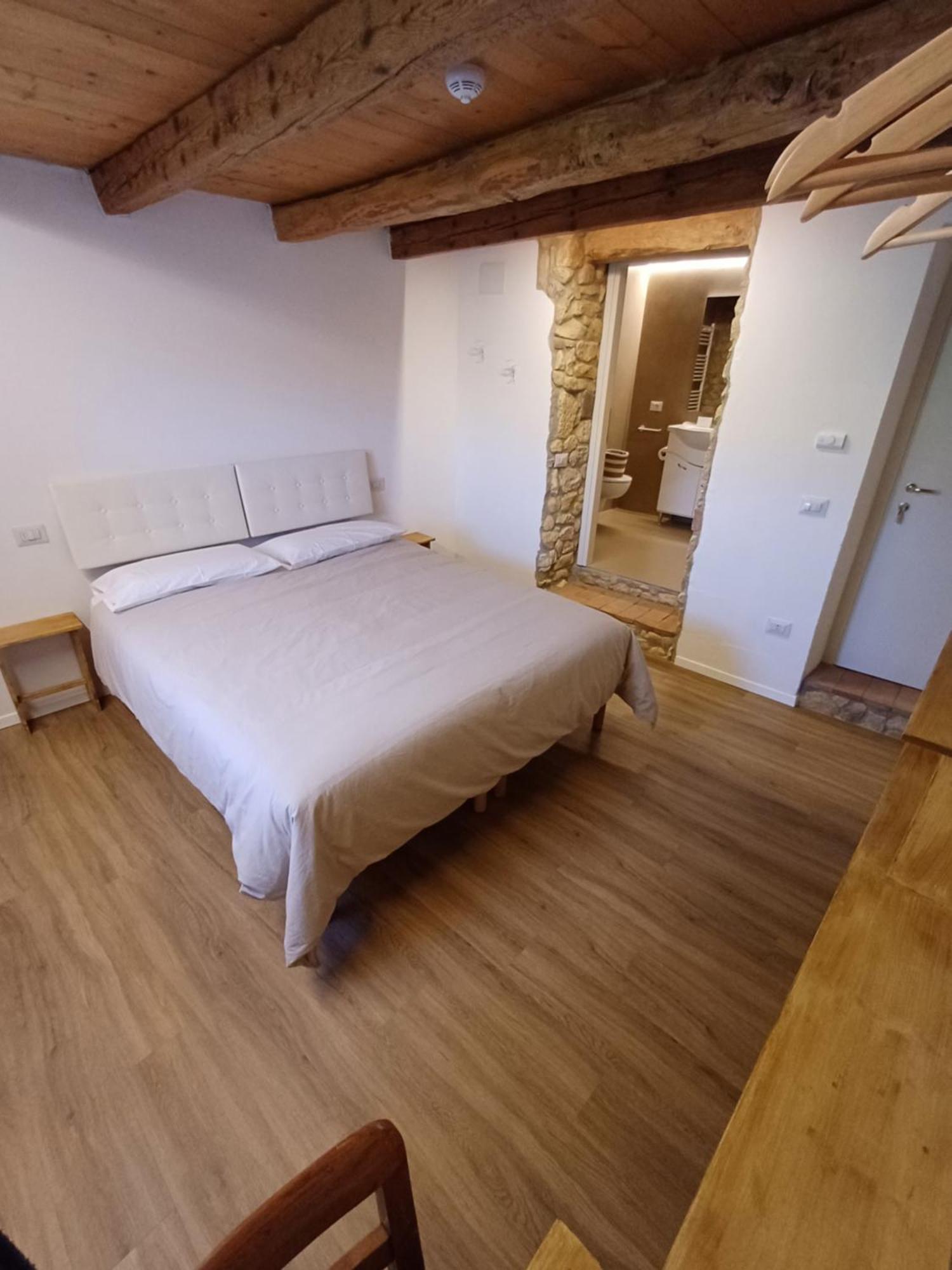 Al Colle Rooms Montebello Vicentino Exteriör bild